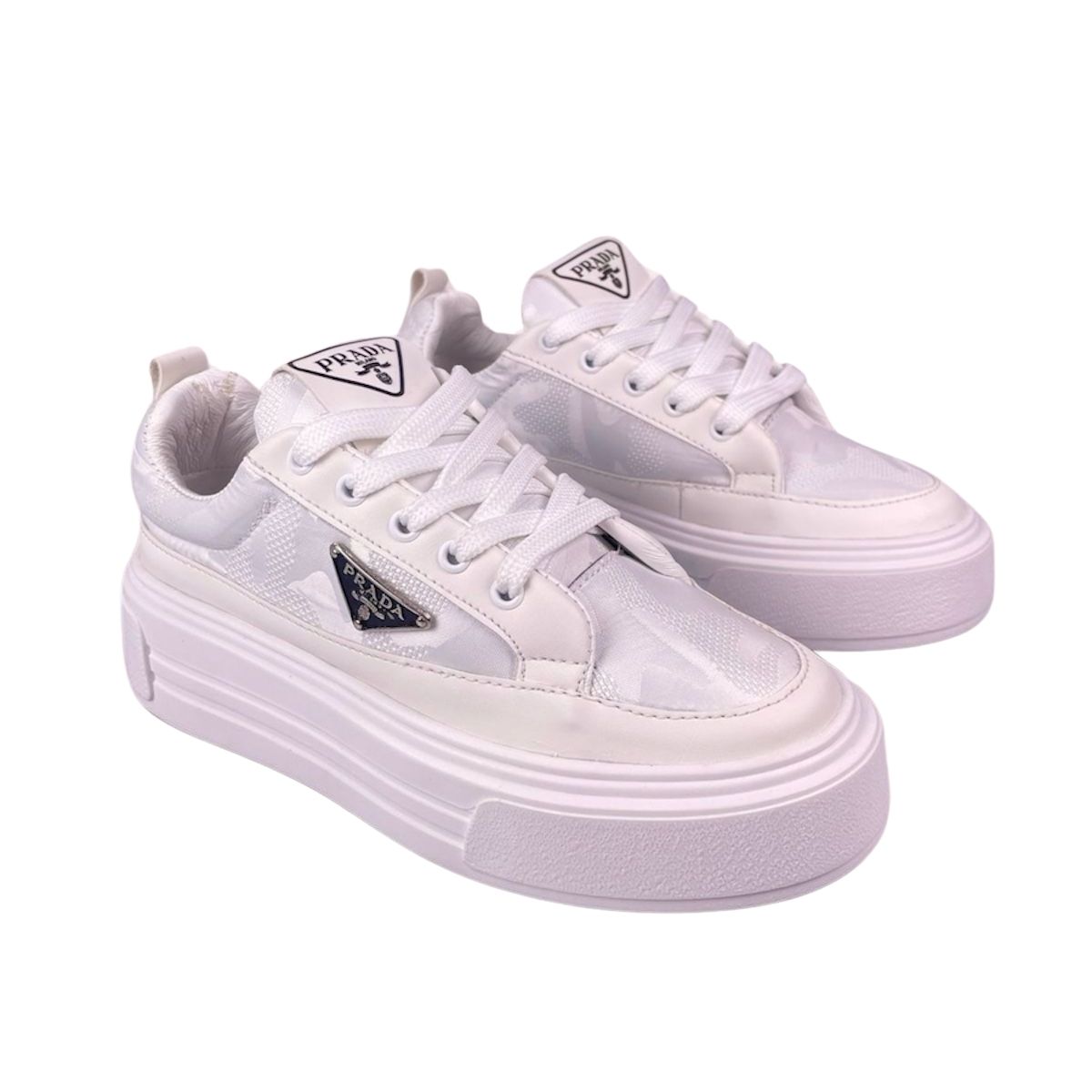 Comprar Prada Zapatillas Mujer Las Mejores Ofertas en Onlineshoppingcenterg. Si buscas comprar Prada zapatillas mujer, estás en el lugar correcto. En Onlineshoppingcenterg tenemos los modelos más exclusivos de Prada sneakers mujer, desde las clásicas Prada America’s Cup hasta las modernas Prada Cloudbust. Aquí encontrarás zapatillas Prada mujer al mejor precio, con envíos rápidos y garantía de autenticidad.  ¿Por qué Comprar Zapatillas Prada Mujer en Onlineshoppingcenterg? ✅ Calidad garantizada – Todos nuestros productos son 100% garantizados. ✅ Precios competitivos – Las mejores ofertas en zapatillas Prada mujer rebajas. ✅ Envío rápido – Recibe tu pedido en 24-48 horas (según disponibilidad).  Los Modelos Más Buscados de Prada Zapatillas Mujer 1. Prada America’s Cup Mujer Las zapatillas Prada mujer deportivas más icónicas. Ideales para looks casuales y elegantes. Disponibles en blancas, negras y edición limitada.  Palabras clave relacionadas:  Prada America’s Cup mujer  Zapatillas Prada mujer blancas  Zapatillas Prada mujer negras  2. Prada Cloudbust Mujer Un diseño futurista con suela de plataforma. Perfectas para quienes buscan Prada sneakers mujer elegantes.  Palabras clave relacionadas:  Prada Cloudbust mujer  Zapatillas Prada mujer talla grande  Prada sneakers mujer precio  3. Prada Linea Rossa Sneakers Estilo deportivo y sofisticado. Disponibles en blanco, negro y rojo.  Palabras clave relacionadas:  Zapatillas Prada mujer outlet  Prada tenis mujer  Zapatillas Prada mujer precio  ¿Dónde Comprar Zapatillas Prada Mujer con descuento? En Onlineshoppingcenterg ofrecemos ofertas en zapatillas Prada mujer y promociones exclusivas. Si buscas Prada zapatillas mujer rebajas, revisa nuestro outlet con descuentos de hasta 30%.  Otras opciones populares:  Zapatos Prada mujer outlet  Venta de zapatillas Prada en descuento  Comprar Prada zapatillas mujer online  ¿Dónde Comprar Prada Zapatillas Mujer? Si quieres comprar Prada zapatillas mujer al mejor precio, Onlineshoppingcenterg es tu mejor opción. Tenemos los modelos más exclusivos, envío rápido y garantía de autenticidad.  1. ¿Cómo saber si unos zapatos PRADA mujer son de buena calidad? Los zapatos PRADA tienen características únicas: ✅ Logotipo: El logo PRADA debe estar bien definido, sin errores tipográficos. ✅ Calidad de materiales: Cuero premium, costuras impecables y suela de alta resistencia. ✅ Embalaje: Incluyen caja original, bolsa.  2. ¿Dónde comprar zapatos PRADA mujer originales en línea? En ONLINESHOPPINGCENTERG Ofrecemos: 🔹 Garantía de calidad. 🔹 Envíos rápidos y seguros  3. ¿Cuál es la talla correcta en zapatos PRADA mujer? PRADA sigue el escalado italiano. Te recomendamos:  Si usas talla US 7, elige IT 37.  Si usas US 8, elige IT 38, y así sucesivamente.  Consulta nuestra guía de tallas completa antes de comprar.  4. ¿Los zapatos PRADA mujer tienen descuentos? ¡Sí! En ONLINESHOPPINGCENTERG ofrecemos: Ofertas exclusivas en temporada de rebajas. Descuentos para clientes frecuentes. Suscríbete a nuestro newsletter para recibir promociones.  5. ¿Cómo cuidar mis zapatos PRADA mujer? Para mantenerlos como nuevos: ✔️ Usa un protector de cuero antes del primer uso. ✔️ Limpia con un pañuelo suave y productos especializados. ✔️ Guárdalos en su bolsa de tela original para evitar daños.  6. ¿Qué estilos de zapatos PRADA mujer son tendencia? Los modelos más buscados en 2024 son: PRADA Monolith – Botas plataforma futuristas. PRADA Sandalias con logo – Elegantes y versátiles. PRADA Mary Jane – Clásicos con toque moderno.  1. ¿Dónde comprar tenis PRADA mujer en Colombia? Si buscas tenis PRADA mujer en Bogotá, Medellín, Cali, Barranquilla, Cartagena o otras ciudades, somos tu mejor opción. Ofrecemos:  Envíos express a:  Antioquia, Risaralda, Valle del Cauca, Atlántico, Bolívar, Magdalena y más. Múltiples métodos de pago (efectivo, tarjetas, transferencias).  2. ¿Cómo sé mi talla en tenis PRADA mujer? PRADA sigue tallas italianas (IT). Usa esta conversión:  US 6 = IT 36  US 7 = IT 37  US 8 = IT 38  ¿No estás seguro? ¡Descarga nuestra guía de tallas exacta antes de comprar!  3. ¿Hacen envíos internacionales de tenis PRADA mujer? ¡Sí! Entregamos a:  México, Brasil, República Dominicana, Haití, Portugal y más.  Envíos con seguro y tracking en 3-7 días hábiles.  4. ¿Cuáles son los modelos más vendidos? Los tenis PRADA mujer más buscados en 2025 son:  PRADA Cloudbust – Futuristas y ultra cómodos.  PRADA America’s Cup – Estilo deportivo elegante.  PRADA Linea Rossa – Diseño aerodinámico premium.  ¿Buscas Tenis PRADA Mujer en Tu Ciudad? 🔹 Tenis PRADA mujer en Bogotá – Envío en 24h. 🔹 Tenis PRADA mujer en Medellín – Descuentos por compra local. 🔹 Tenis PRADA mujer en Cali 🔹 Tenis PRADA mujer en Barranquilla – Pago contra entrega disponible. 🔹 Tenis PRADA mujer en Cartagena – Asesoría personalizada.  También enviamos a: Tenis PRADA mujer en México (CDMX, Guadalajara, Monterrey).  Tenis PRADA mujer en Brasil (São Paulo, Río de Janeiro).  Tenis PRADA mujer en República Dominicana (Santo Domingo).  Tenis PRADA mujer en Portugal (Lisboa, Oporto).  Tenis PRADA mujer en Haití (Puerto Príncipe).